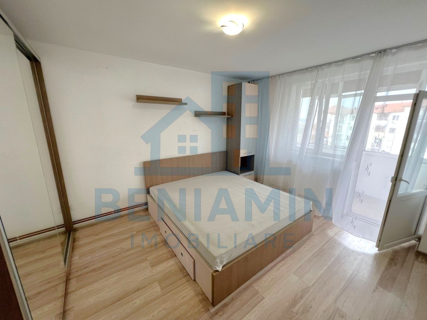 3 camere-2 bai-bloc nou-2 balcoane-Centrala-Apa separat-Mobilat-liber - Poză 2