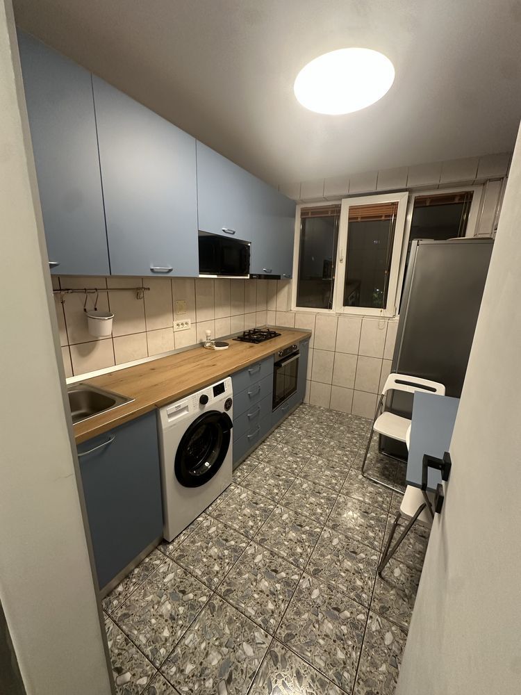 Închiriere Apartament cu 2 camere, decomandat, metrou Dristor in fata blocului - Poză 8