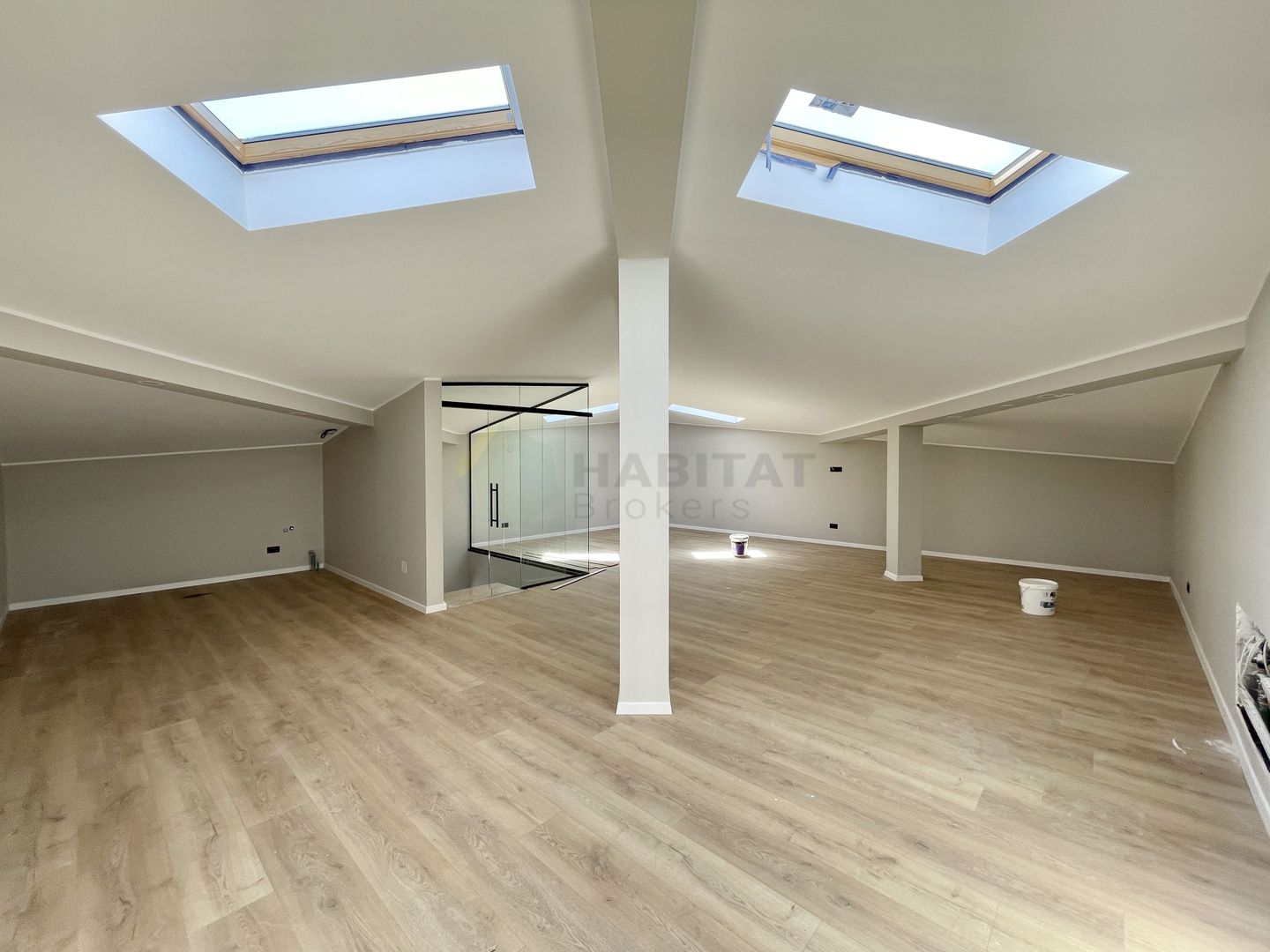 Vila individuala 5 camere Tunari 1 Decembrie - Poză 16