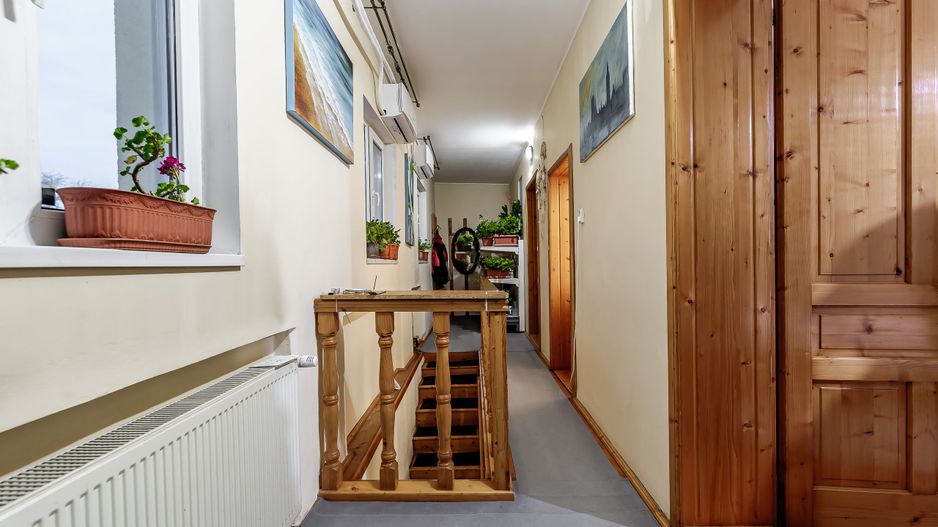 Casă solidă din cărămidă lângă Malul Mureșului cu 750 mp de teren - Poză 8