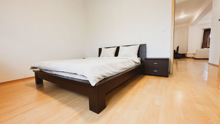 3 camere | 81 mp + 10 mp terasa | Parcare & Lift | Jandarmerie - Garii - Poză 4