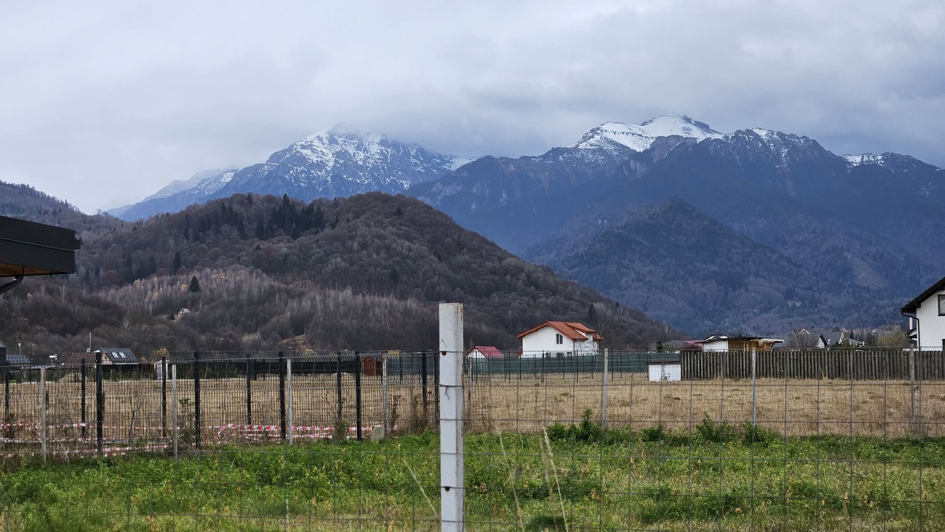 Rasnov -Glejarie 1000 mp front 42m posibilitate duplex sau 2 constructii - Poză 12