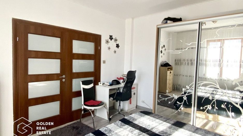 Casă de vânzare în Titu, jud. Dâmbovița, amenajată complet - Poză 8