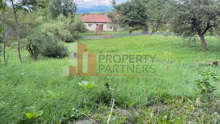 Teren intravilan 1.000 mp în Bran–Sohodol, vedere la munți Bucegi - Poză 5