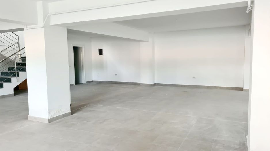 Spatiu comercial de vanzare sau inchiriere - Poză 4