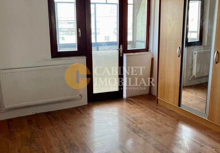 Apartament cu 3 camere semidecomandat zona Dacia - Poză 1