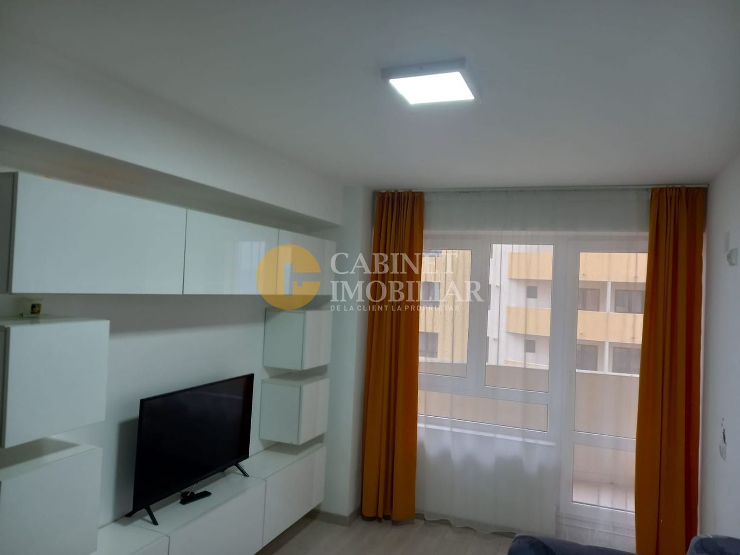 Apartament Cu 3 Camere Etaj 6 Zona Cug - Poză 2