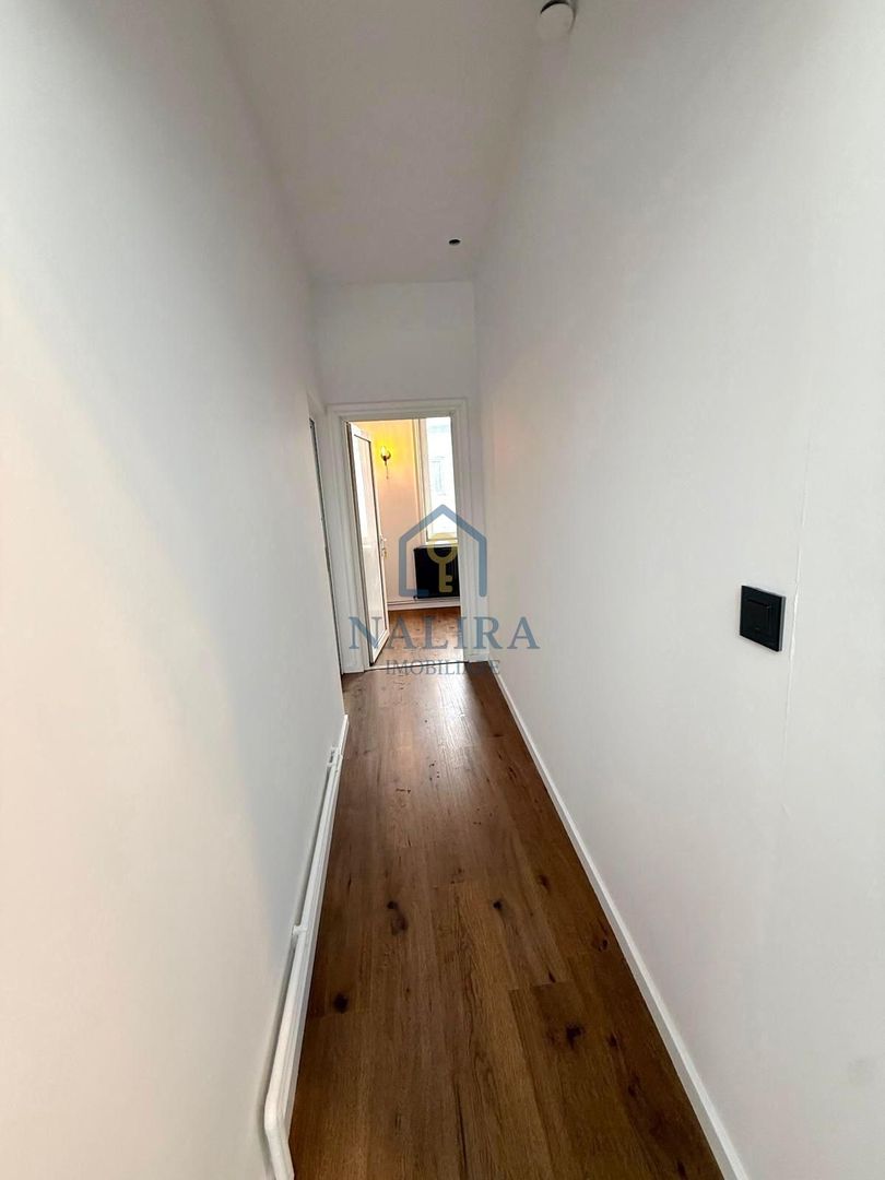 Casa de vanzare - Centrul Vechi - Poză 5