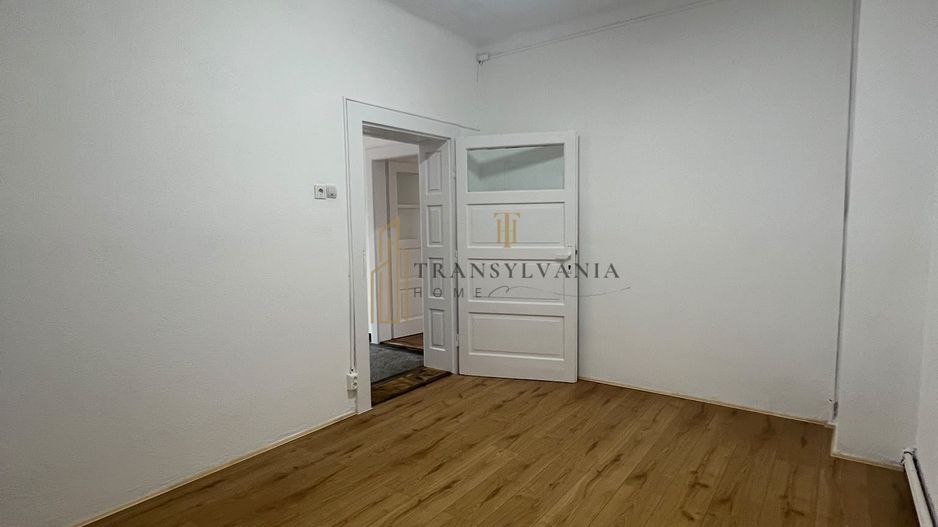 Casă individuală cu teren generos de 1.000 mp - Poză 11