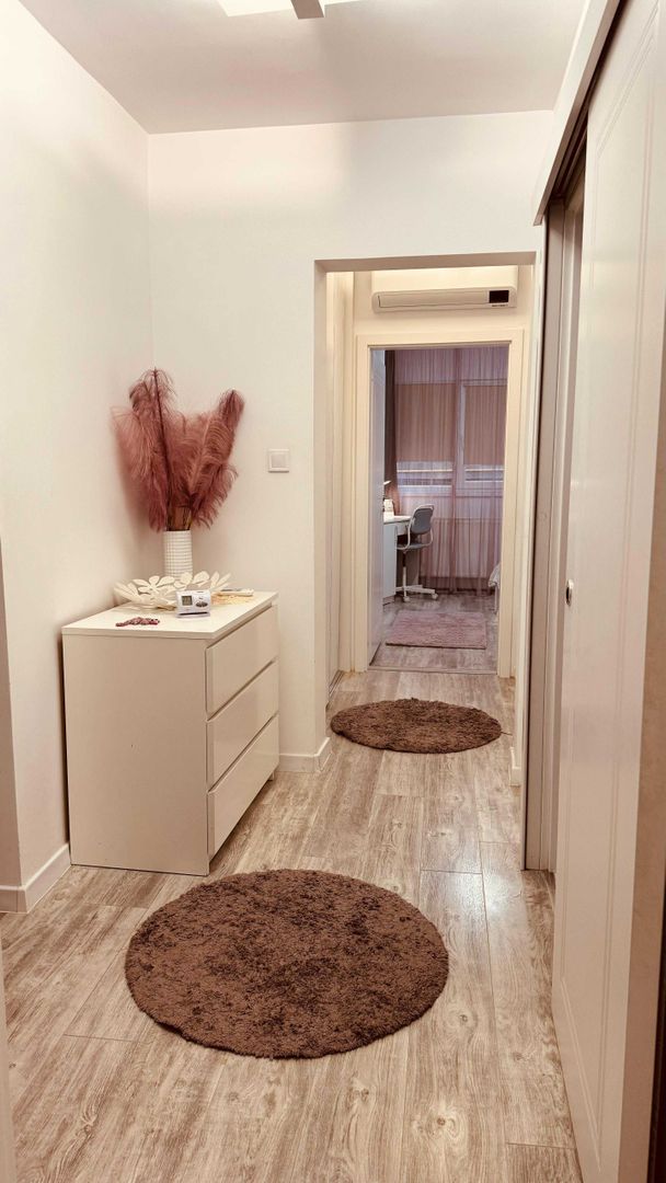 3 camere decom. , 2 bai, etaj 1, Mazepa 1 , renovat, mobilat, utilat - Poză 5