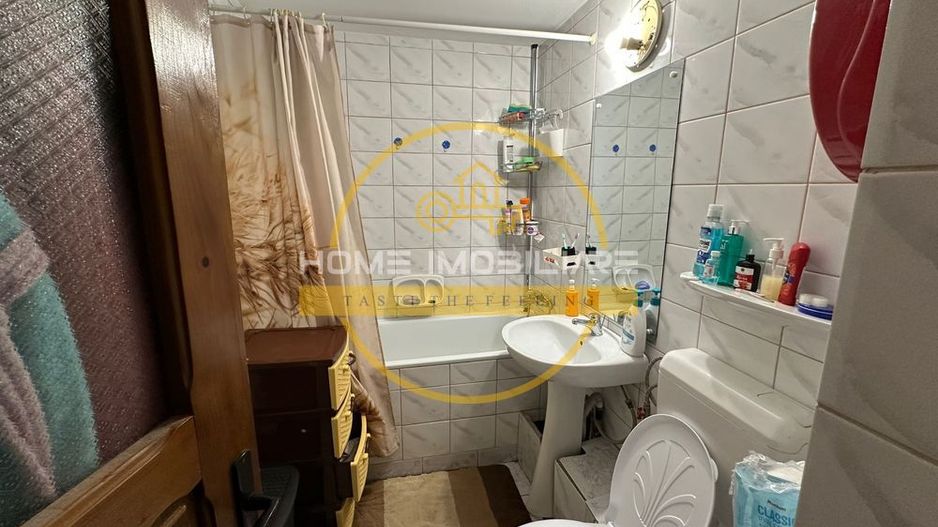 Apartament 3 Camere Decomandat Nicolina-Frumaosa - Poză 6