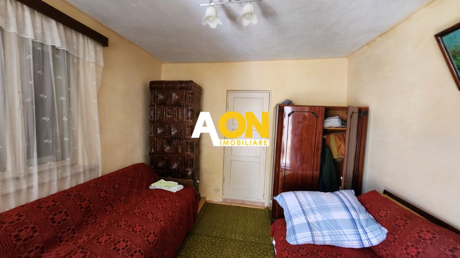 Casă cu 4 camere de vânzare în zona Barabant - Poză 5