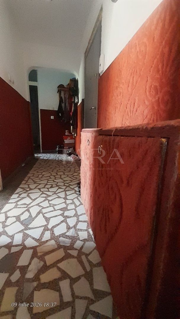 Apartament decomandat cu 2 camere, garaj și beci, Mărăști. - Poză 6