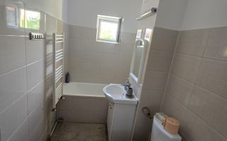 3 camere| etaj 2 | 2 băi | centrală| renovat recent - Poză 2