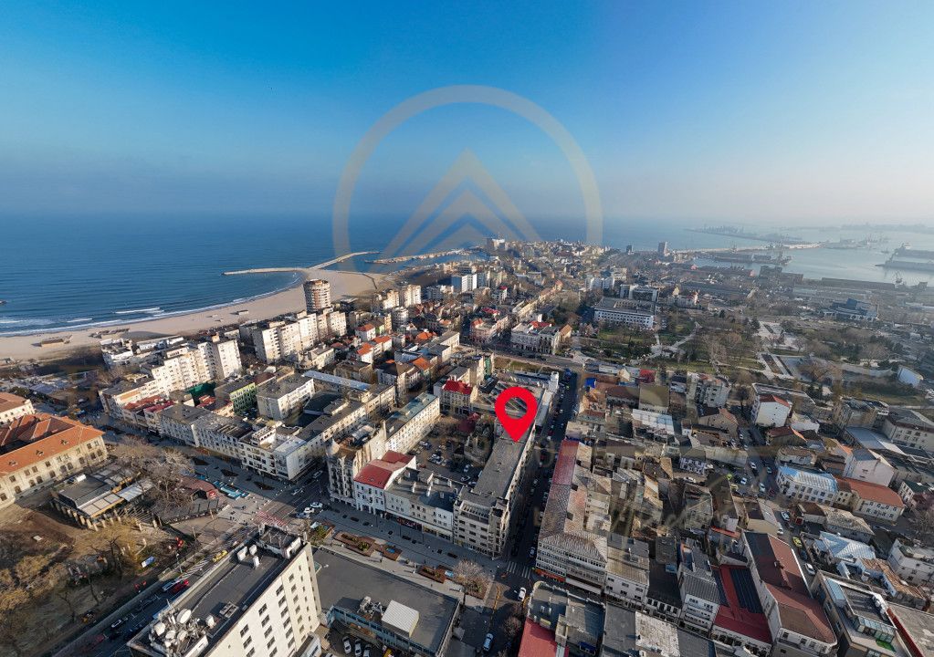 Ultracentral - Apartament cu 7 camere situat la etaj 1 , vedere bilaterală. - Poză 1