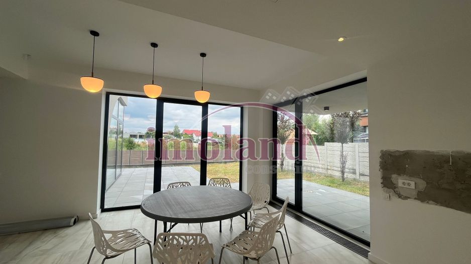 Vila superba - 5 camere - Laguna albastra-Corbeanca - Poză 3