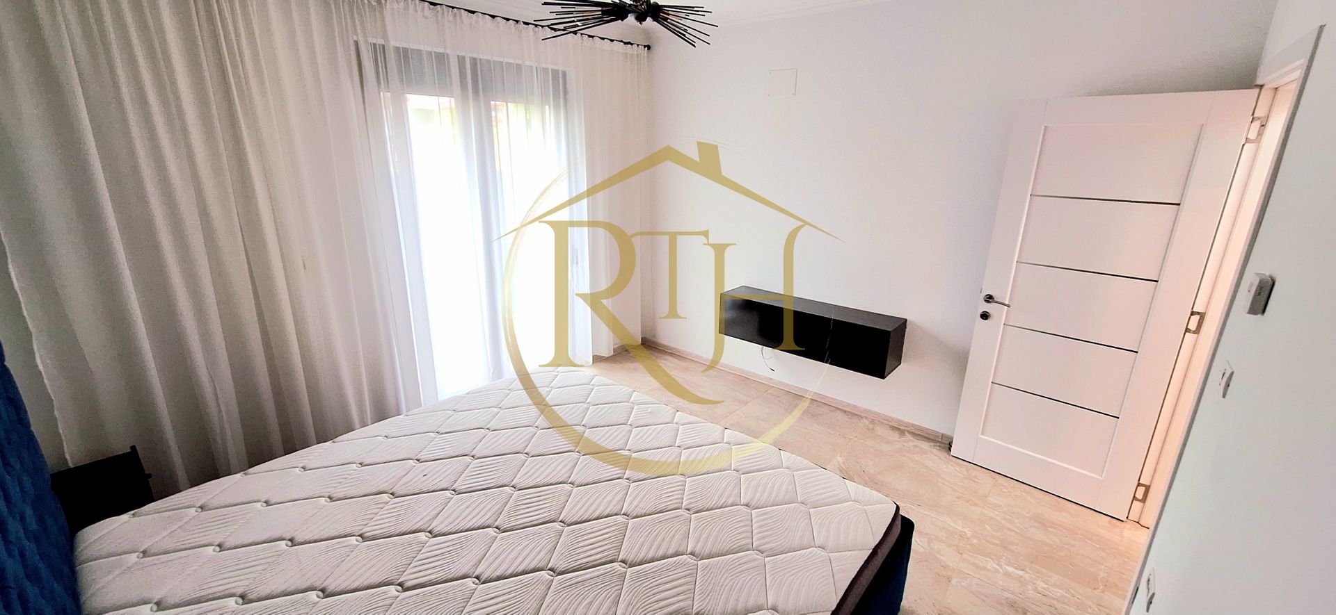 Prima inchiriere, Apartament modern, 3 camere, curte, zona Braytim, Parcare - Poză 9
