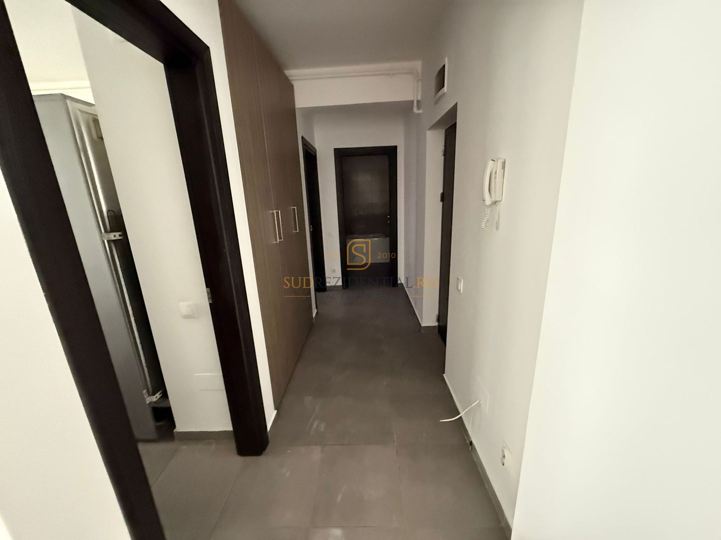 Apartament 2 camere, etaj 2/5, 57 mp, metrou Aparatorii Patriei,Sect 4 - Poză 10