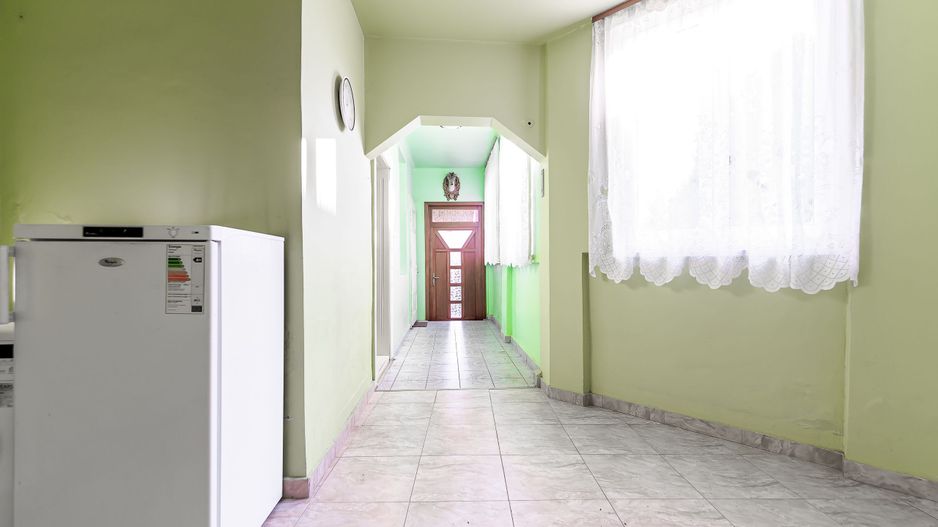 Casă Aradul Nou cu 5 camere și 1044 mp teren - Comision 0% - Poză 9