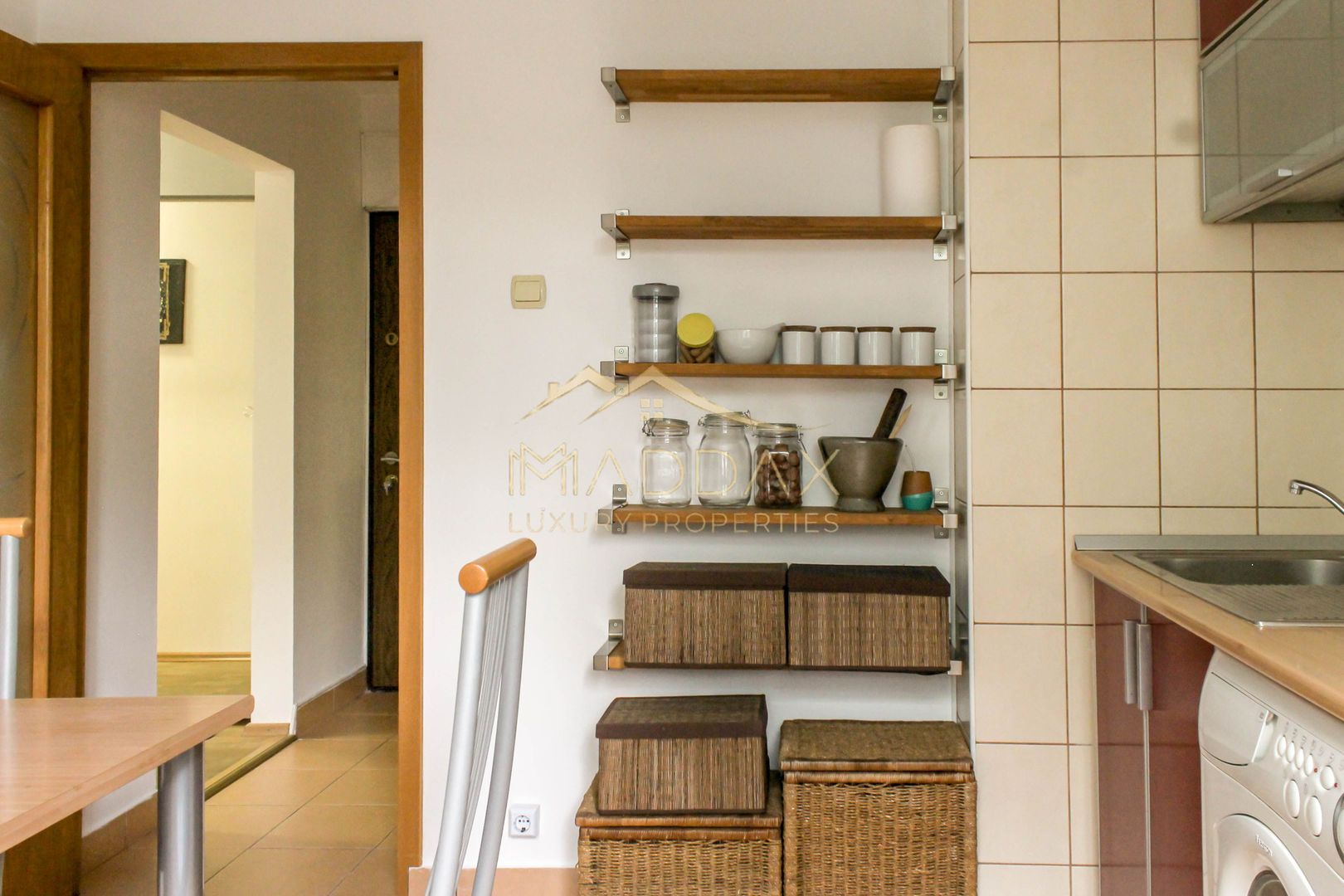 Apartament renovat cu 2 camere langa metrou de închiriat - Poză 18