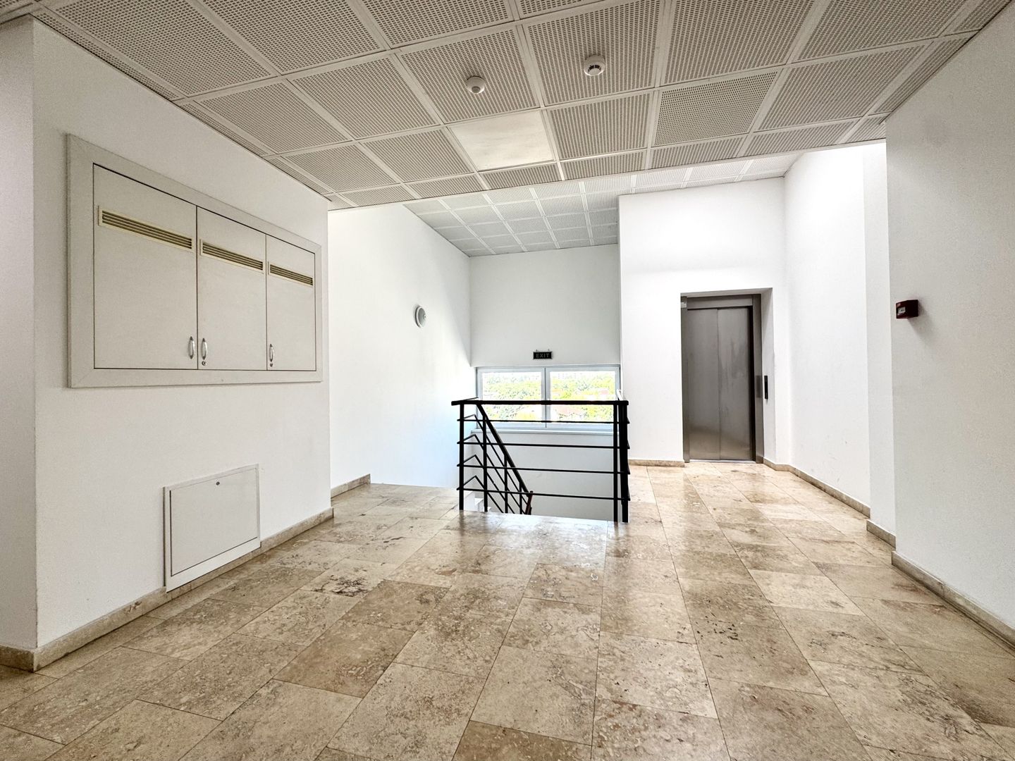 Penthouse elegant si primitor, cu un view spectaculos, in zona Lipovei - Poză 24