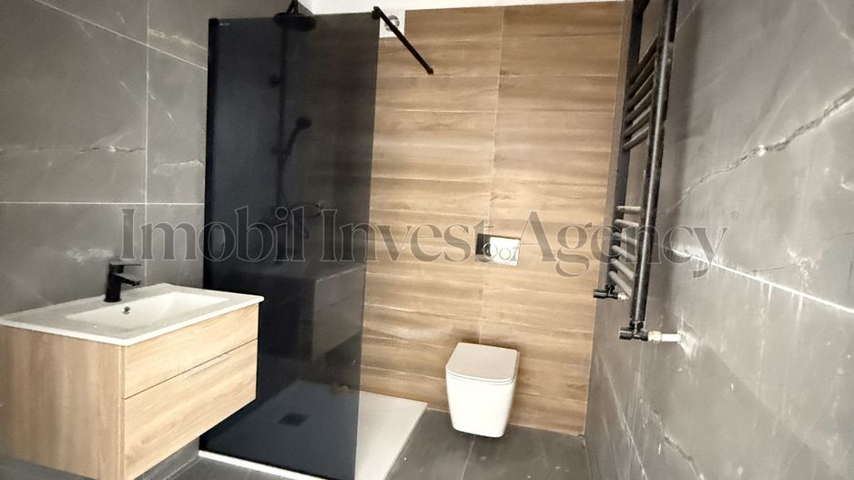 Apartament 4 camere de vanzare Pipera in bloc cu vedere la lac - Poză 13