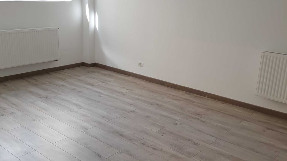 Apartament 3 camere nemobilat Plaza Rezidence - Poză 3