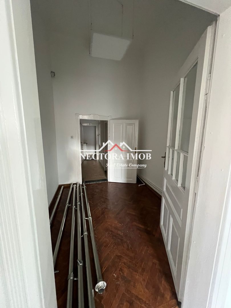 NECTORA IMOB-Apartament 3 cam. la casa, Ultracentral,121mp+128mp teren - Poză 5