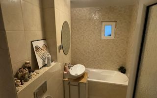 Etaj 2 Apartament 4 Camere Nicolina - Cug - Poză 4