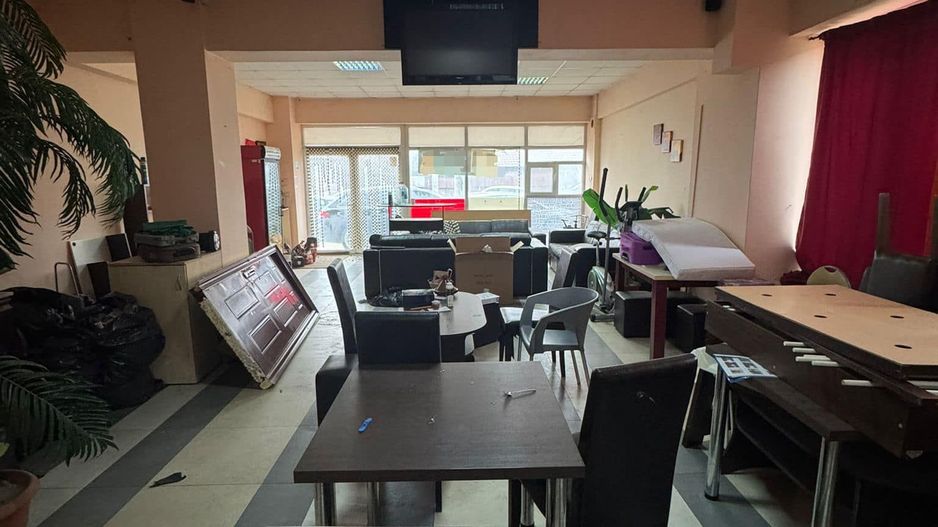 Spatiu Comercial de vanzare Trafic intens Str. Cocorilor Uta Arad - Poză 2