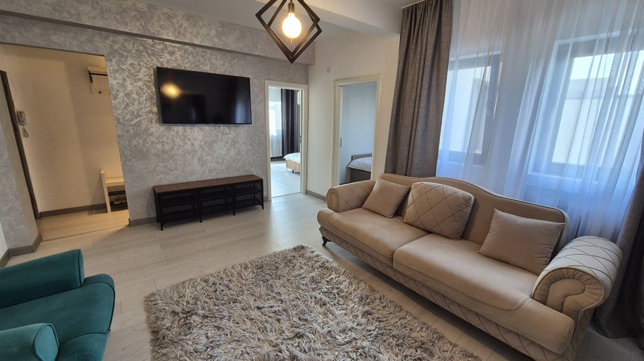 Apartament cu 3 camere - Unirii - Poză 2