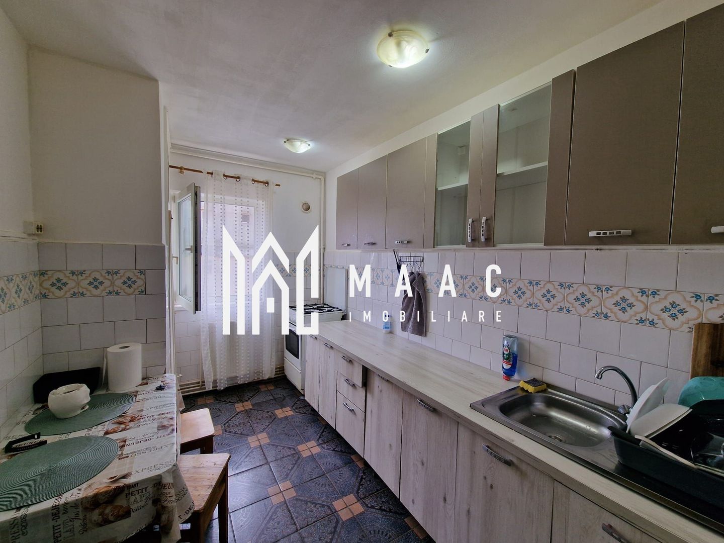 Apartament 4 Camere | 2 Bai | 2 Balcoane | 2 Bucatarii - Poză 11