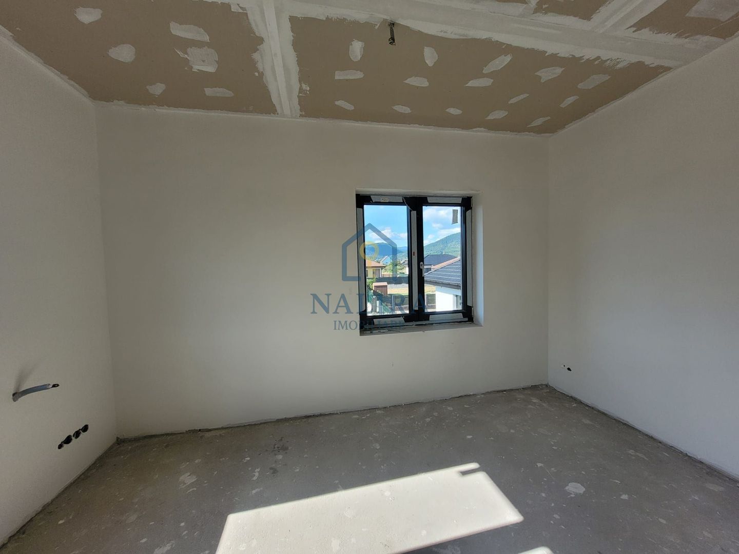 Duplex de vaznzare sat Sasar cartier nou de case spatioase - Poză 7