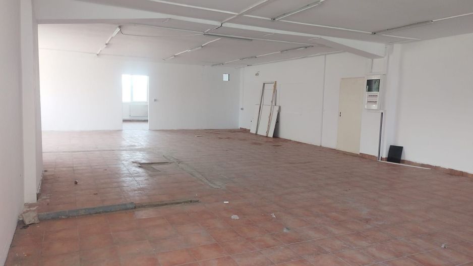 Spatiu comercial cu rampa pentru masini / Otopeni-Odai - Poză 4