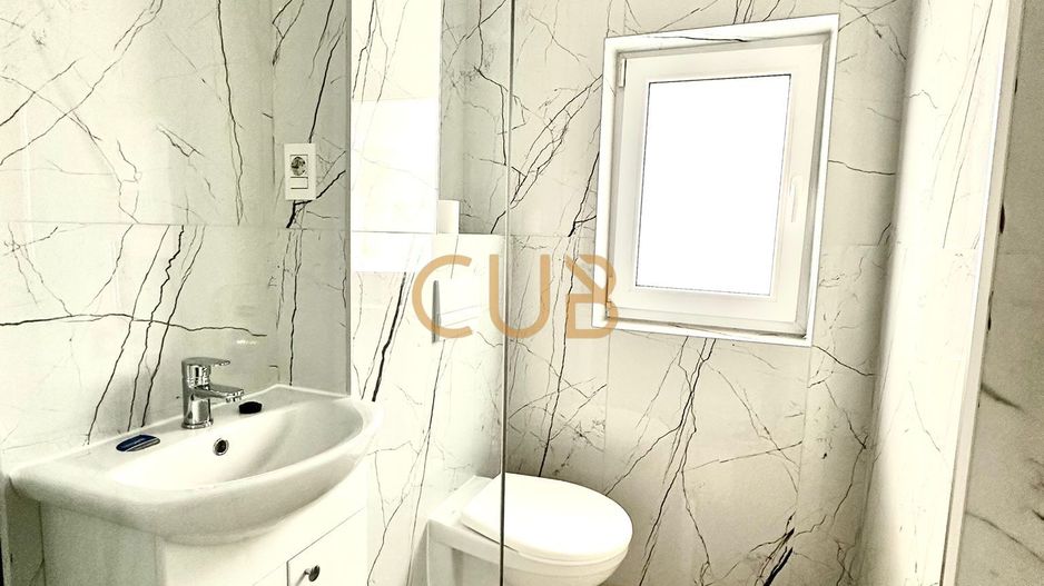 Ap 1 cam | bloc nou, centrala proprie,parcare, lift | Giroc - Hotel IQ - Poză 10