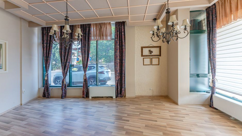 Spațiu Comercial/Birouri de Închiriat, Parter, 60 mp – Nicolae Titulescu, Brașov - Poză 4