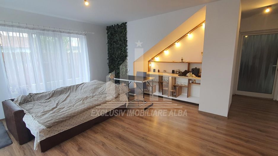 Casa individuala | 560mp | 30ml deschidere |Toate utilitatile | Ciugud - Poză 2