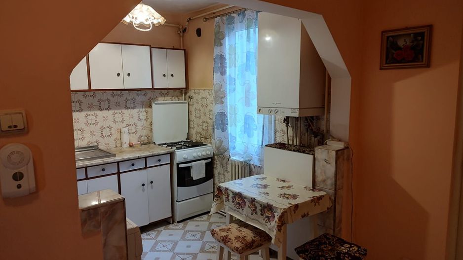 ageuropa.ro vinde Ap. 2 cam. 55mp Etaj 2 în Carpați 1. - Poză 1