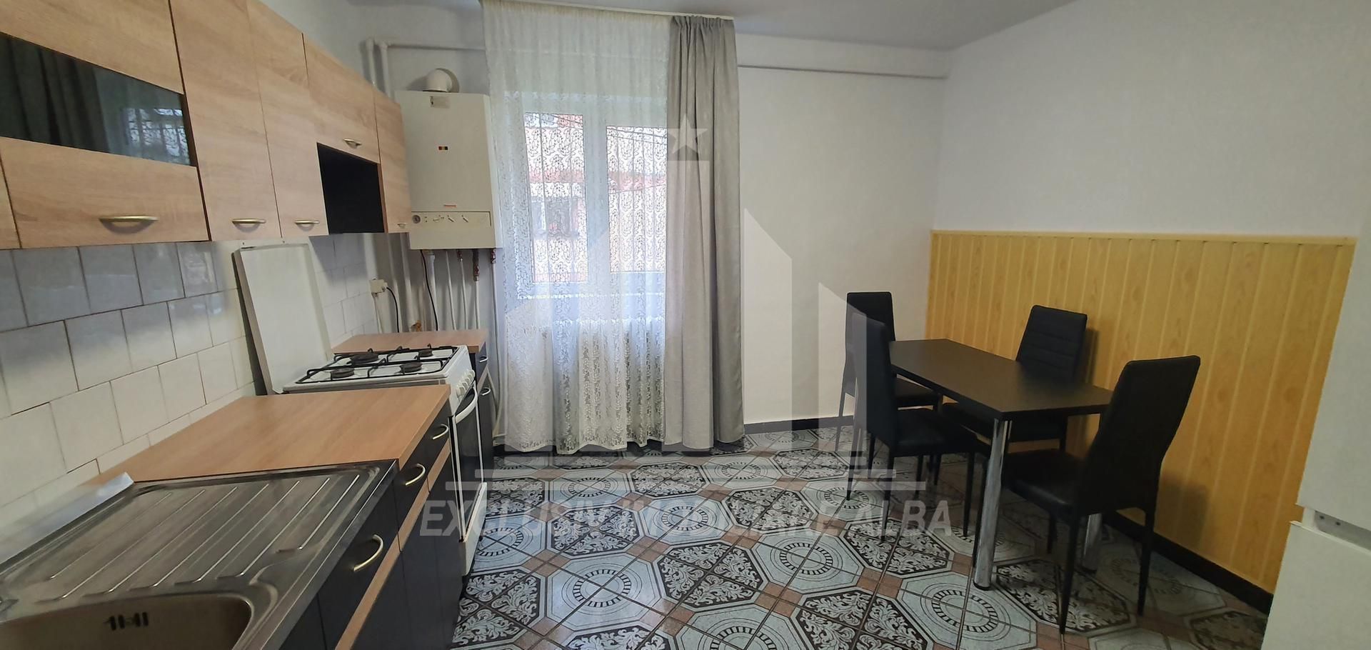 Apartament 2 camere de inchiriat, Cetate - Poză 2