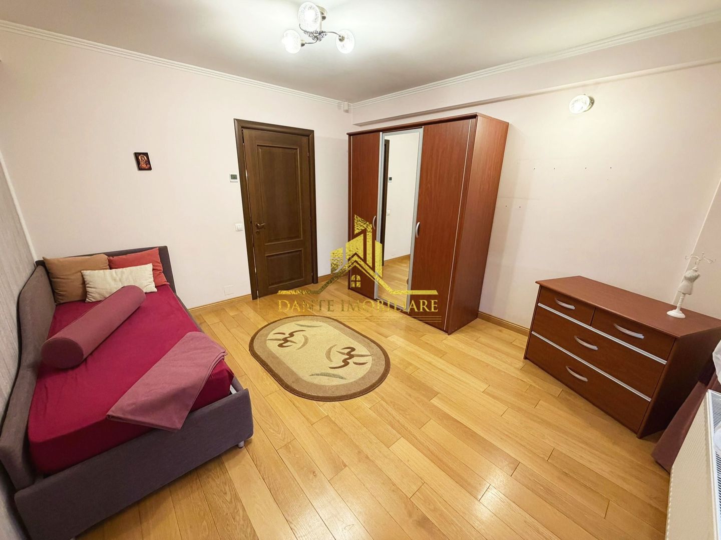 Casa, 3 dormitoare, 3 bai, ultrafinisata, mobilat lux, Faget - Poză 7