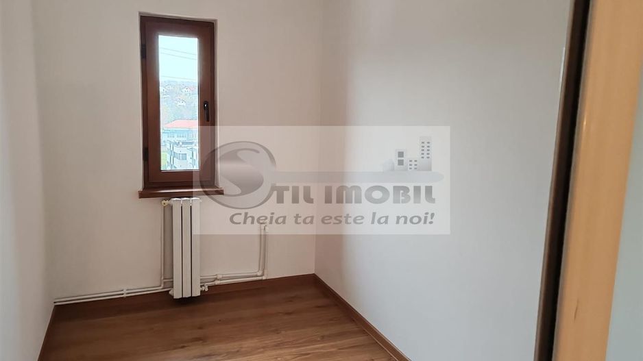 INTABULAT! Ap 3 camere  dec. etaj 1 cu intrare separata Zona Bucium - Poză 15