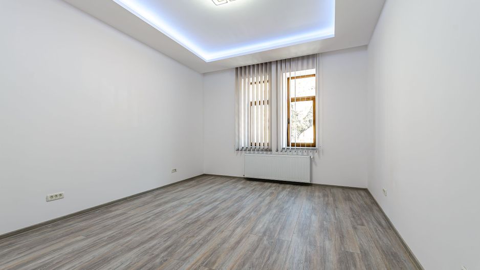 Apartament la casă cu destinații multiple Ultracentral - Poză 5