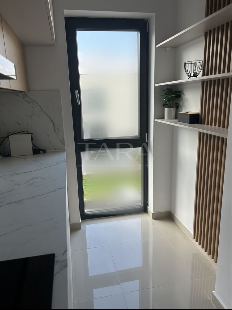 Apartament cu 3 camere, 2 băi, balcon și parcare, Florești. - Poză 2