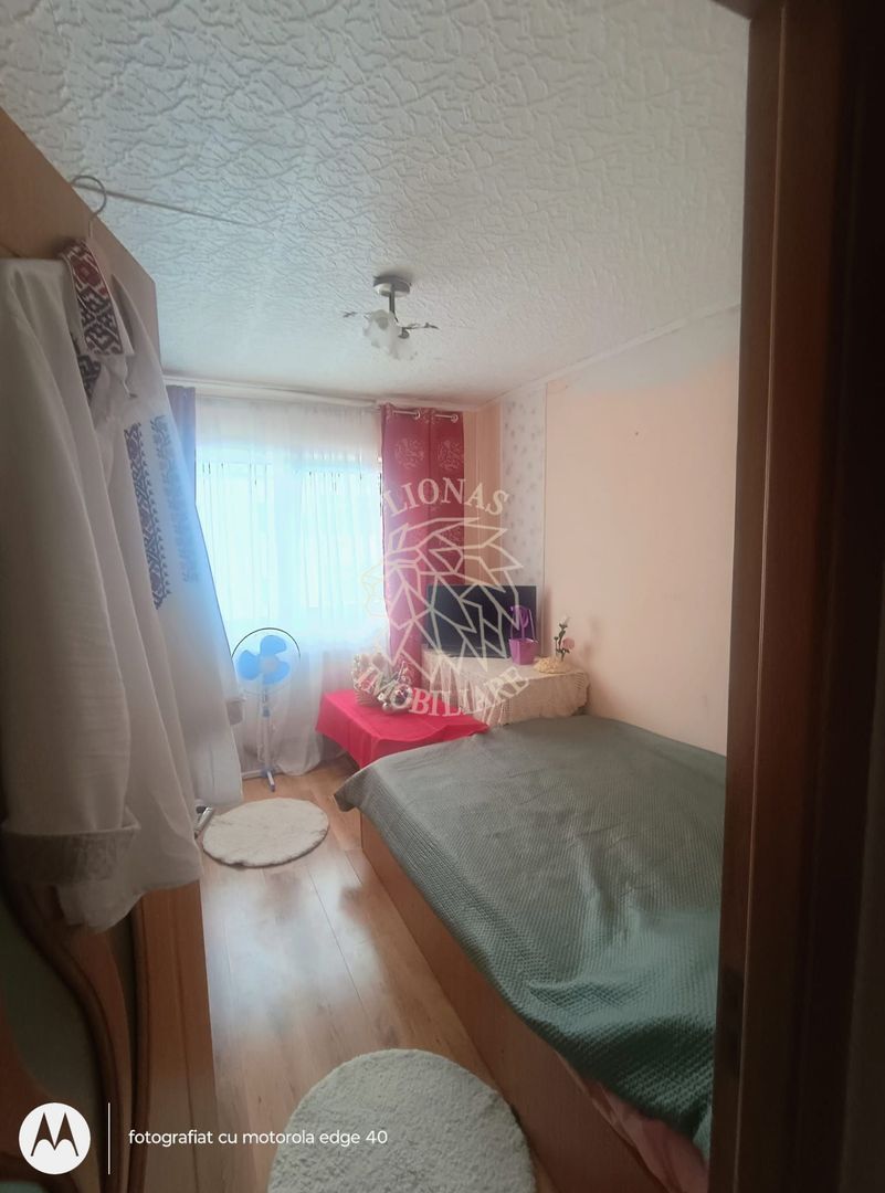 Apartament doua camere Gherla central strada Mesteacanului - Poză 8