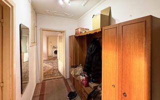 Apartament de vanzare, 3 camere, 68 mp, balcon și boxă – Zona Olimpia - Poză 7