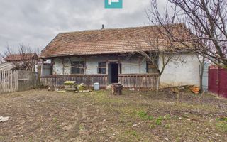 Casă modestă cu 3 camere de renovat în Mișca - Poză 3