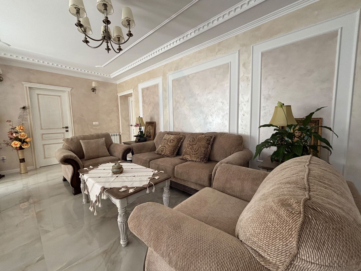 Casa individuala ultrafinisata 200 mp utili si teren 462 mp  Selimbar - Poză 25