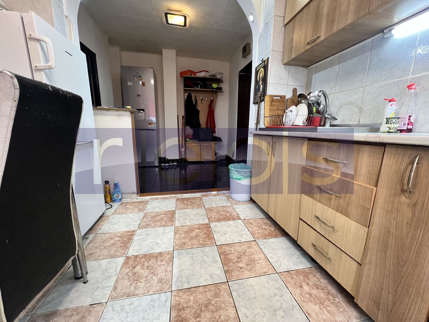 VANZARE 2 CAMERE | SEMIDECOMANDAT | ZONA PIATA MUNCII - Poză 3