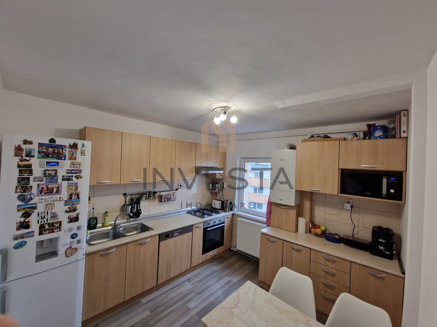 Apartament spatios de 3 camere/Zona strazii Gh. Dima/Garaj individual - Poză 2