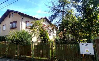 CASĂ DE VÂNZARE | 9 CAMERE | TEREN 1.000 MP | BĂICOI – ZONĂ CENTRALĂ - Poză 1